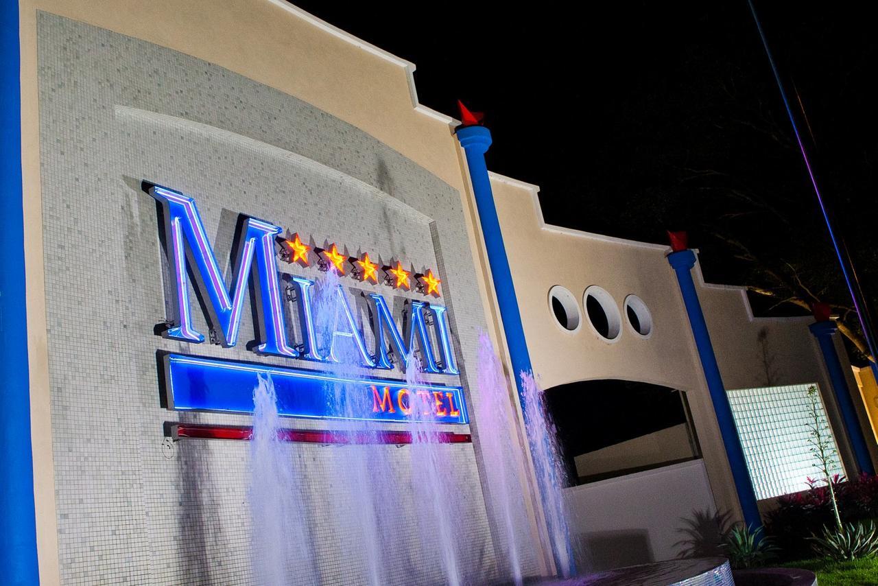 Miami Motel (Adults Only) Пиндамоньянгаба Экстерьер фото